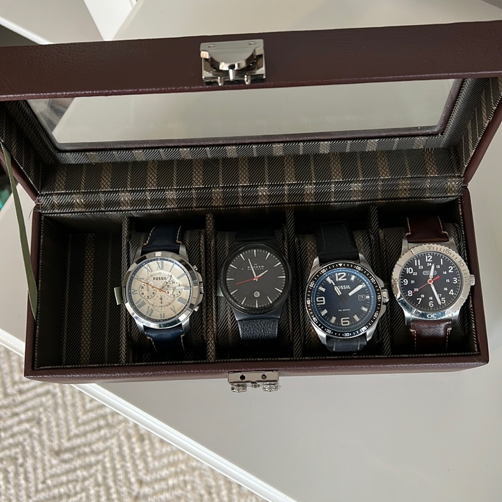 Set of 4 Men’s Watches: Fossil, Coach, Skagen